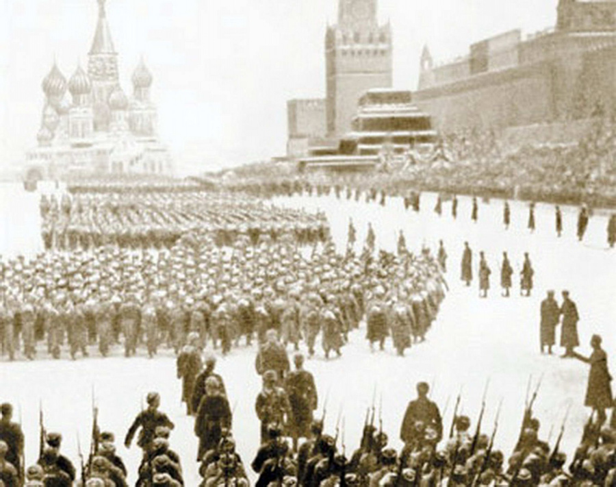 Москве 7 ноября 1941 года состоялось мероприятие