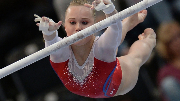 Гимнастка Ангелина Мельникова выиграла "командное золото" Олимпиады в Токио
