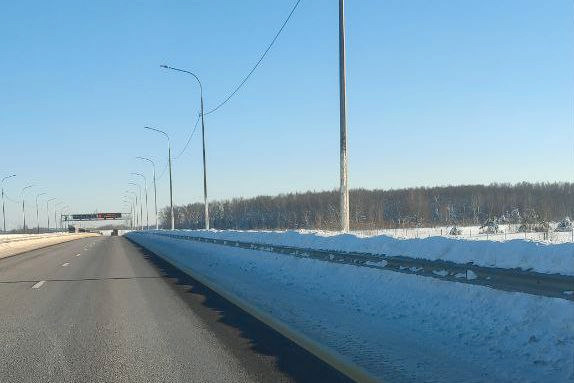 Снежные завалы на трассе М-12 в Муромском районе