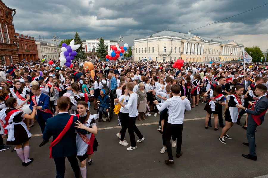 Празднование дня города в москве. Транспорт сао. Мероприятия 25 мая в москве. Сотрудники росгвардии на поклонной горе. Мероприятия 25 мая в москве.