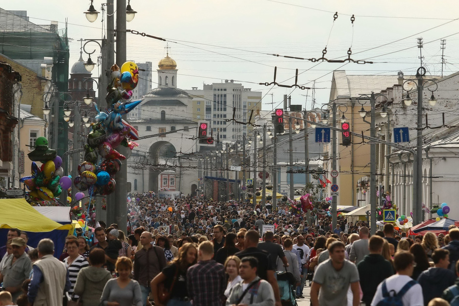 Население владимира. День города Владимир 2020. Владимир население. Город Владимир население. Город Владимир численность населения.