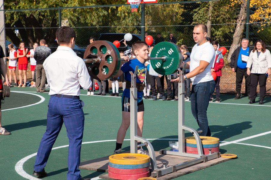 польза спорта. юмор в тренажерном зале. даст занимайся спортом. что дают нам занятия спортом. оздоровительный бег.