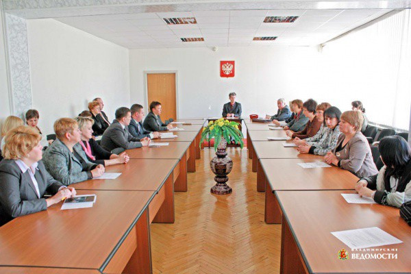 Октябрьский проспект 14 во владимире мировые судьи. Совет судей. Мировой судья. Судьи коврова. Мировой судья назначается на должность.