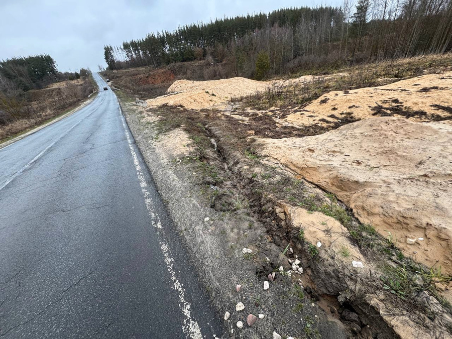 Схематическое изображение мостового перехода или строительной площадки