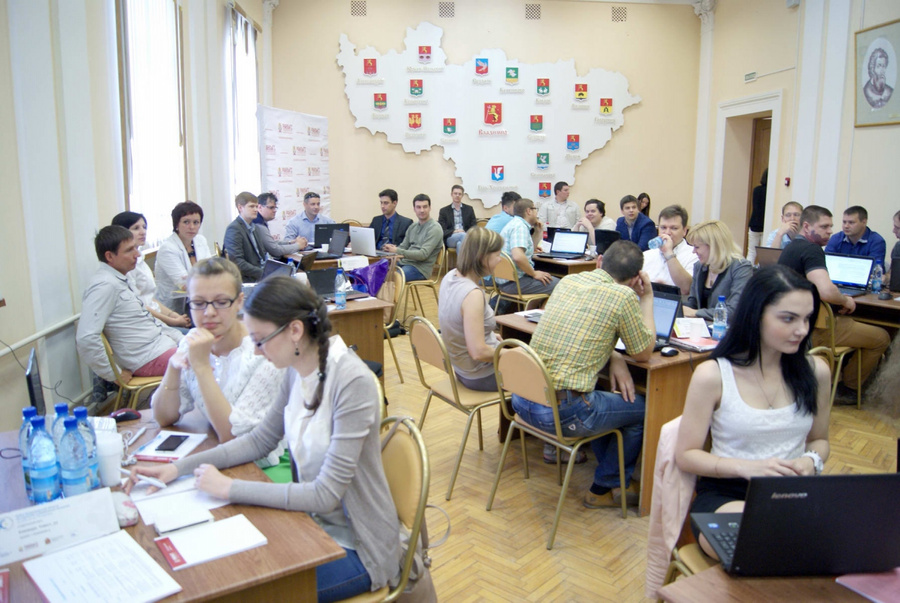 Сайт владимирской. Живопись владимирская школа пётр дик. Владимирский храм мытищи. Сайт владимирской. Сайт владимирской.